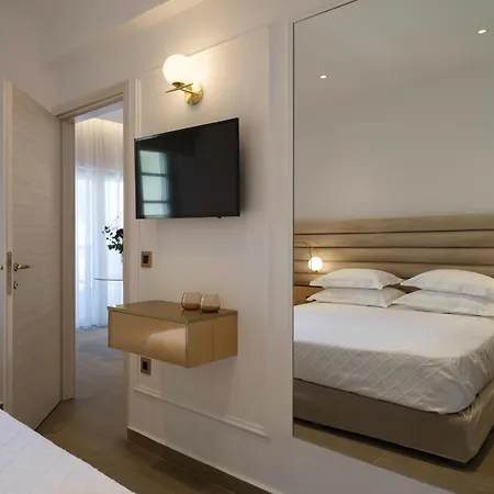 Golden Luxury *