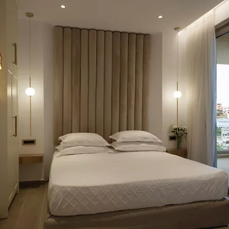 Golden Luxury Aparthotel *