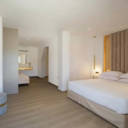 Aparthotel Golden Luxury *