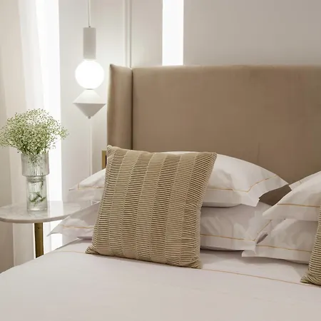 Golden Luxury Aparthotel