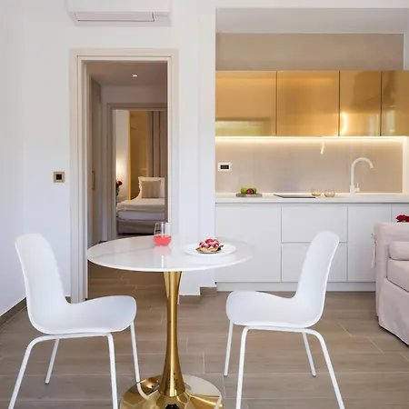 Golden Luxury *