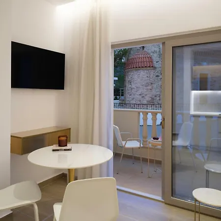 Aparthotel Golden Luxury