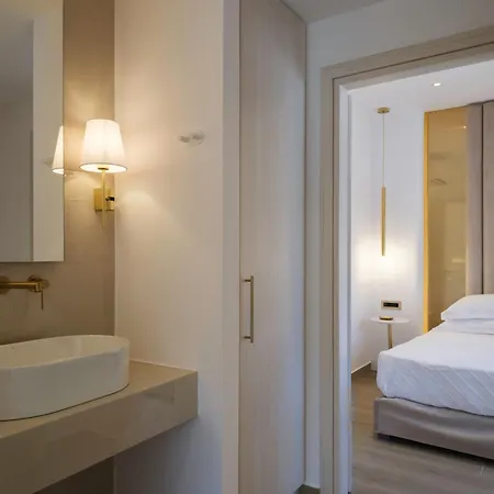 Golden Luxury *