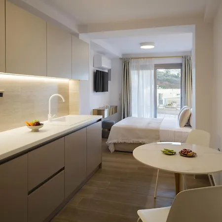 Aparthotel Golden Luxury