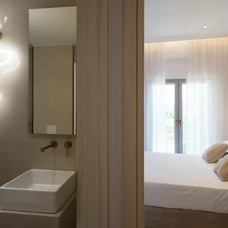 Golden Luxury Aparthotel *